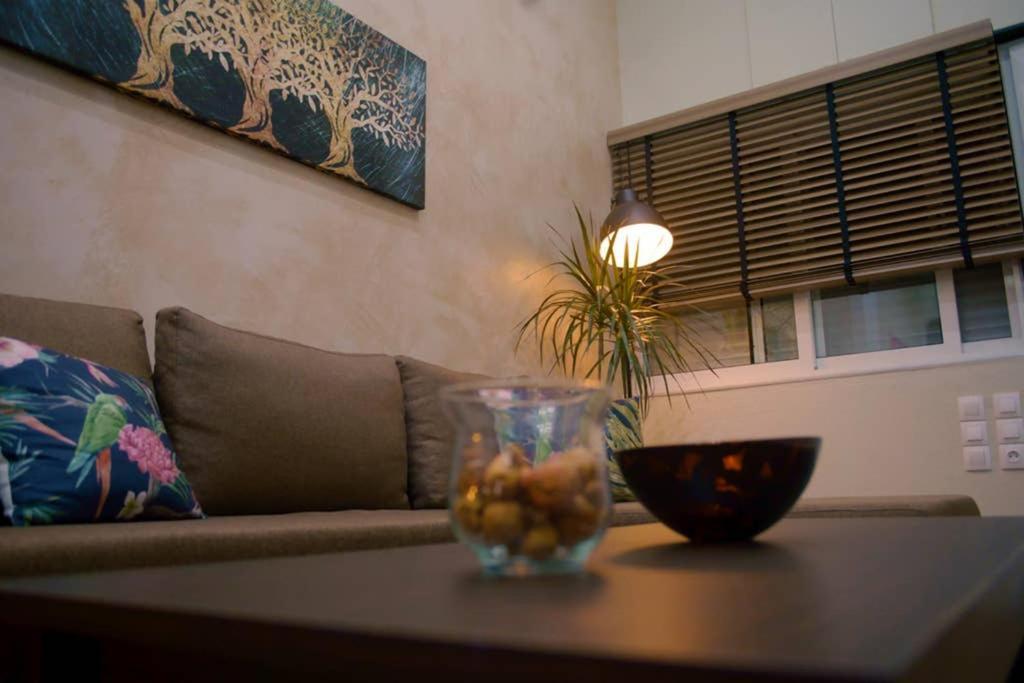 Στούντιο Στο Κέντρο Της Πόλης. Apartamento Volos Exterior foto